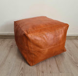 Set of 2 square leather pouf Themorner