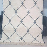 Moroccan Beni Ourain rug 8,5 x 5 ft Themorner