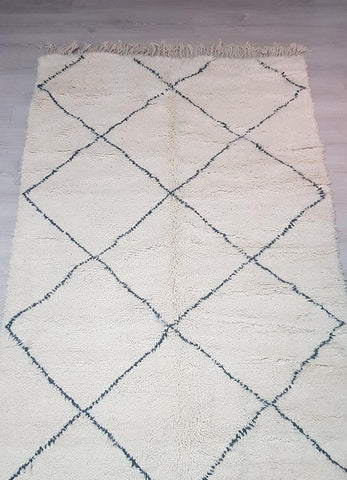 Vintage Beni Ouarain rug Themorner
